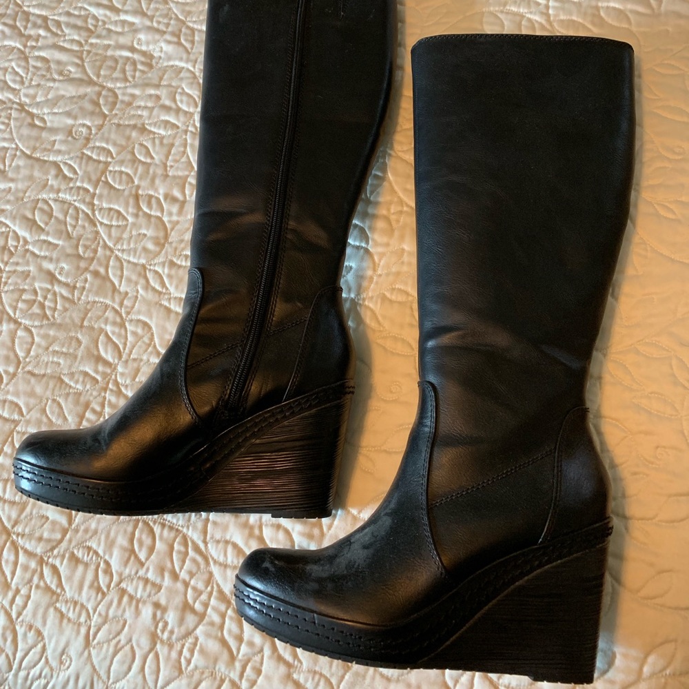 Knee high wedge boots